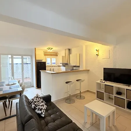 Bulle Azur Charming 3-room ル·カネ